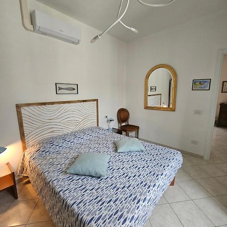 L'Airone - Casa Vacanza Манделло-дель-Ларио Экстерьер фото
